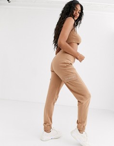 Бежевые джоггеры от комплекта с вышивкой Missguided X Jordan Lipscombe-Бежевый