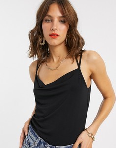 Черный топ со свободным воротом и Т-образной бретелью на спине Vero Moda