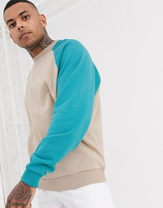 Бежевый oversize-свитшот с синими рукавами реглан ASOS DESIGN