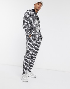 Спортивный костюм с футболкой и принтом ASOS DESIGN-Черный