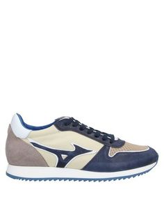 Низкие кеды и кроссовки Mizuno