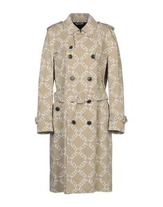 Легкое пальто Valentino
