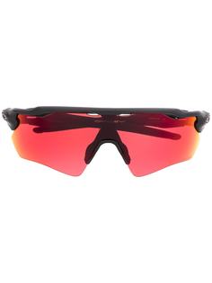 Oakley солнцезащитные очки в геометричной оправе