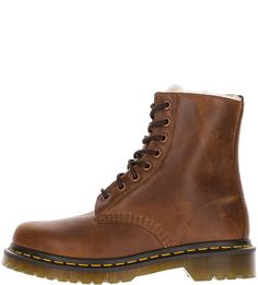 Высокие зимние ботинки из натуральной кожи Dr. Martens