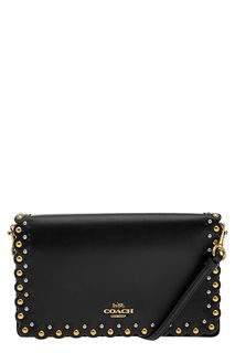 Кожаный клатч с металлическим декором Coach
