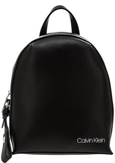 Рюкзак черного цвета с одним отделом Calvin Klein Jeans