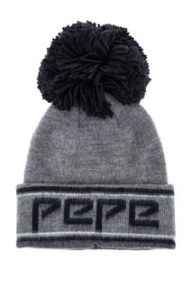 Серая шапка с логотипом бренда Pepe Jeans