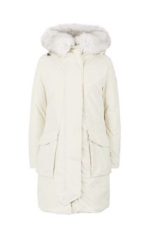 Зимний пуховик с меховой отделкой Woolrich