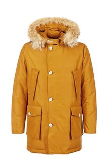 Коричневый зимний пуховик с меховой отделкой Woolrich