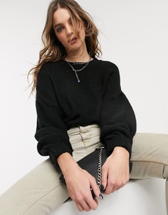 Пушистый джемпер с круглым вырезом и объемными рукавами ASOS DESIGN-Черный