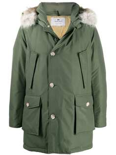 Woolrich парка с капюшоном и мехом