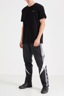 Черно-белые спортивные брюки Classics Vector Reebok
