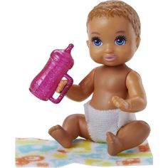 Игровой набор Barbie Ребенок с аксессуарами, с коричневыми волосами 6.5 см