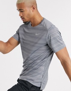 Серый топ с короткими рукавами Nike Running Miler