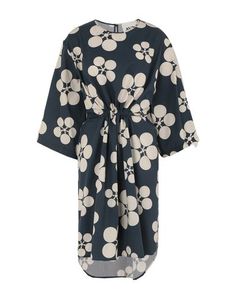 Короткое платье AVN