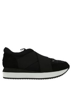 Низкие кеды и кроссовки BLU Byblos