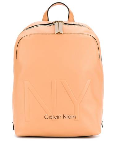 Рюкзак женский calvin klein скидки. Смотреть фото Рюкзак женский calvin klein скидки. Смотреть картинку Рюкзак женский calvin klein скидки. Картинка про Рюкзак женский calvin klein скидки. Фото Рюкзак женский calvin klein скидки