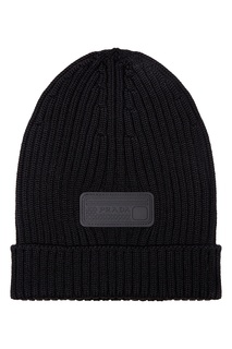 Черная шапка с логотипом Prada