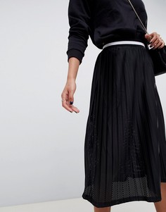 Перфорированная плиссированная юбка миди с отделкой кантом в спортивном стиле на поясе ASOS DESIGN-Черный