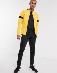 Желтый спортивный костюм Puma Football