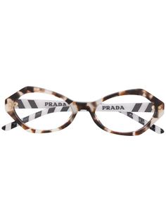 Prada Eyewear очки в оправе кошачий глаз с узором
