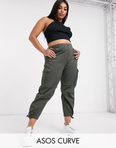 Брюки карго с карманами в стиле милитари ASOS DESIGN Curve-Зеленый