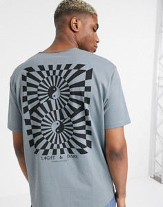 Свободная футболка с абстрактным принтом на спине ASOS DESIGN-Серый