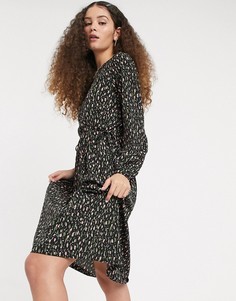 Черное короткое приталенное платье в горошек Monki-Черный