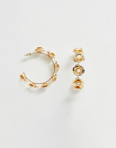 Золотистые серьги-кольца с цветочной отделкой и искусственным жемчугом ASOS DESIGN-Золотой