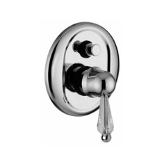 Смеситель для ванны с душем Giulini