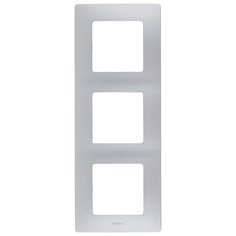 Рамка 3п Legrand Etika 672553
