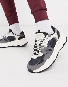 Кроссовки на массивной подошве с контрастными белыми/серыми вставками Bershka-Белый