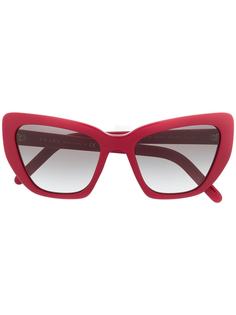 Prada Eyewear массивные солнцезащитные очки в оправе кошачий глаз