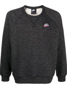 Nike raglan-sleeved sweatshirt