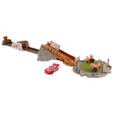 Трек Mattel Тачки Гонка Смоки FLK03