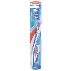 Зубная щетка Aquafresh Clean & Reach, белый