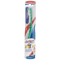 Зубная щетка Aquafresh Standard, зеленый