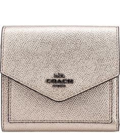 Золотистый кошелек из сафьяновой кожи Coach