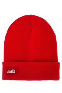 Красная шапка с нашивками на липучках Skills