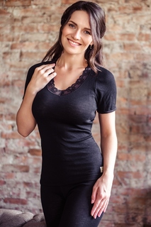 Футболка женская Janus 432222-1 черная XS