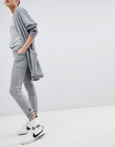 Серые леггинсы с карманами Nike Premium-Серый