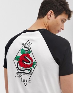 Футболка с рукавами реглан и змеиным принтом ASOS DESIGN-Белый