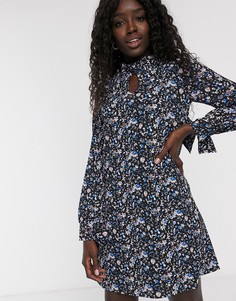 Короткое приталенное платье с цветочным принтом Glamorous-Мульти