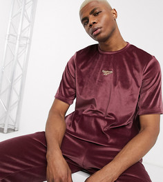 Велюровая футболка с логотипом Reebok эксклюзивно для ASOS-Красный