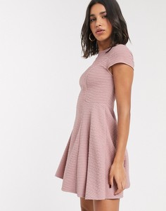 Фактурное короткое приталенное платье Ted Baker-Розовый