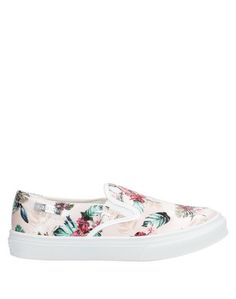 Низкие кеды и кроссовки Guess