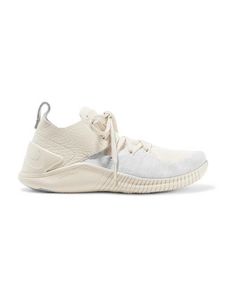 Низкие кеды и кроссовки Nike