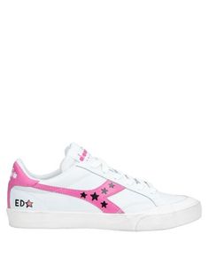 Низкие кеды и кроссовки Diadora