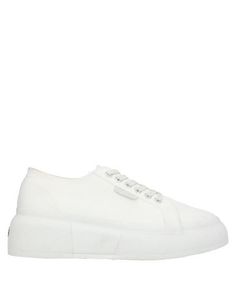 Низкие кеды и кроссовки Superga
