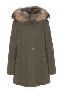 Парка цвета хаки с мехом енота Woolrich